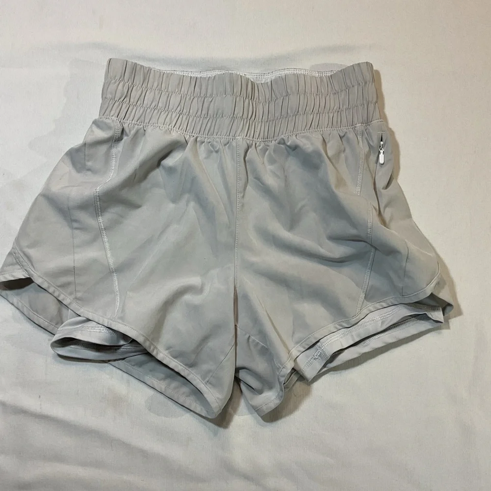 Avia Light Gray High Waist Elastic Band Size S (0-2) Running Shorts Zip Pocket‎